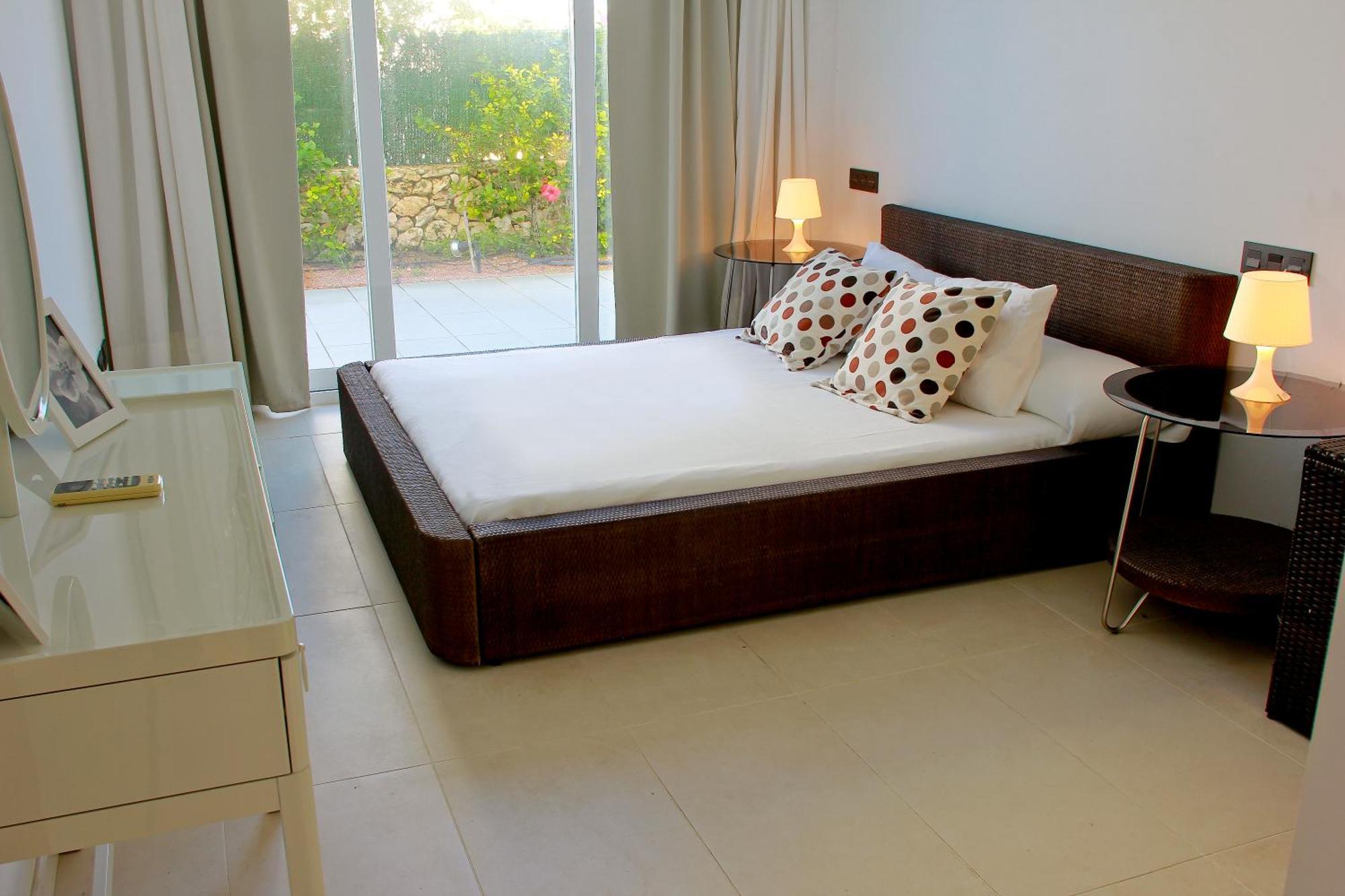 V196 Villa Brisa By Menorcarentals Villas Son Bou Exterior foto