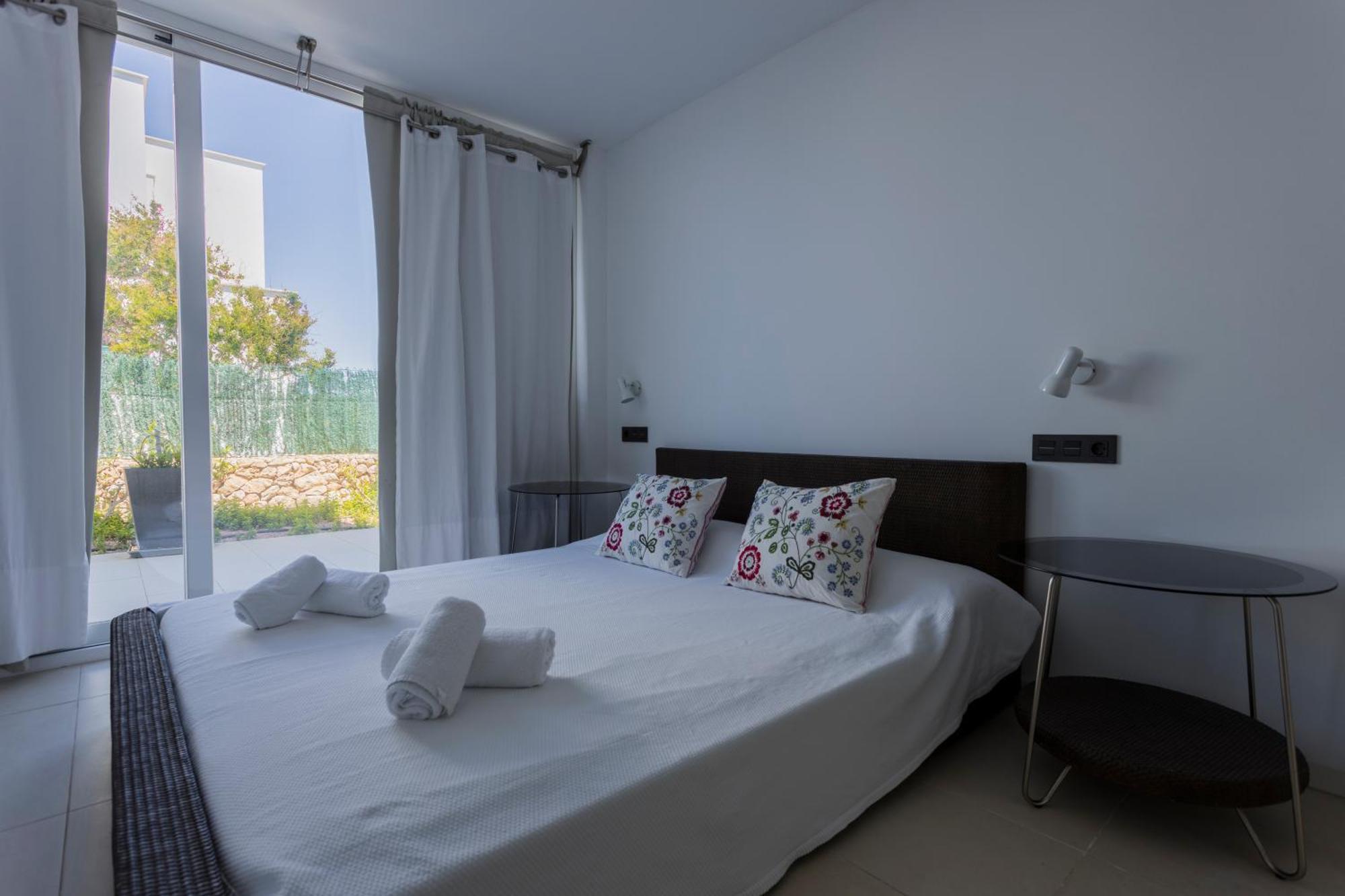 V196 Villa Brisa By Menorcarentals Villas Son Bou Exterior foto